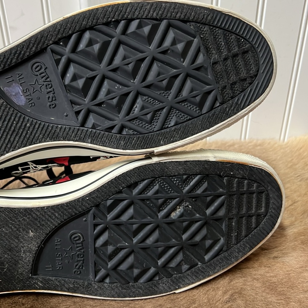 Jackass The Movie Skull and Crossbones Converse Sneakers 11 - Picture 6 of 8